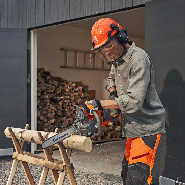 Husqvarna 225i Battery Chainsaw